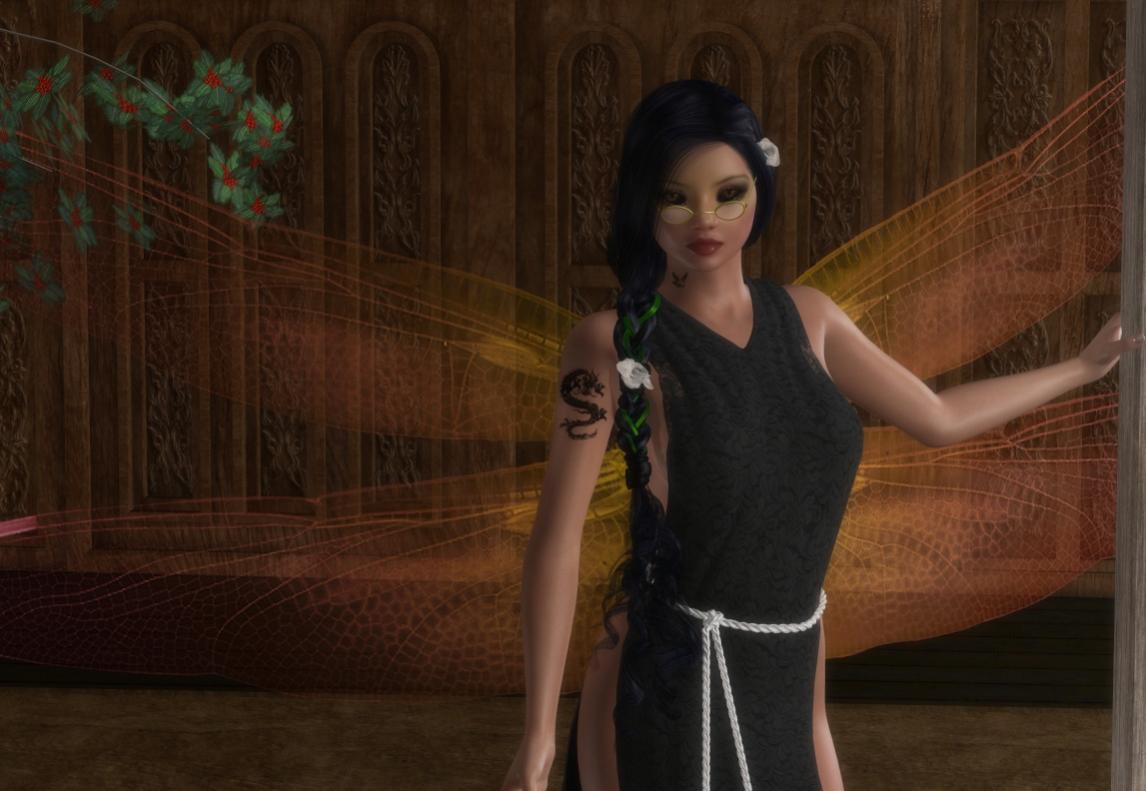 You see Lady Saraphenia Silverglen the Battlechanter. She appears to be an Aelotoi of the Mrae'ni Clan. She has almond-shaped blue-black eyes and olive skin. She has waist length, glossy blue-black hair wound with a rope of rose vines. She has an oval face, an upturned nose and a generous mouth. She has a pair of long, bronze-veined, silver-hued wings.

She has a soaring eagle tattoo on her neck and a sleeping black dragon tattoo on her arm. She is wearing some thin gold rose-etched spectacles and a sideless matte black leather dress cinched by a myriad of thin silver chains.